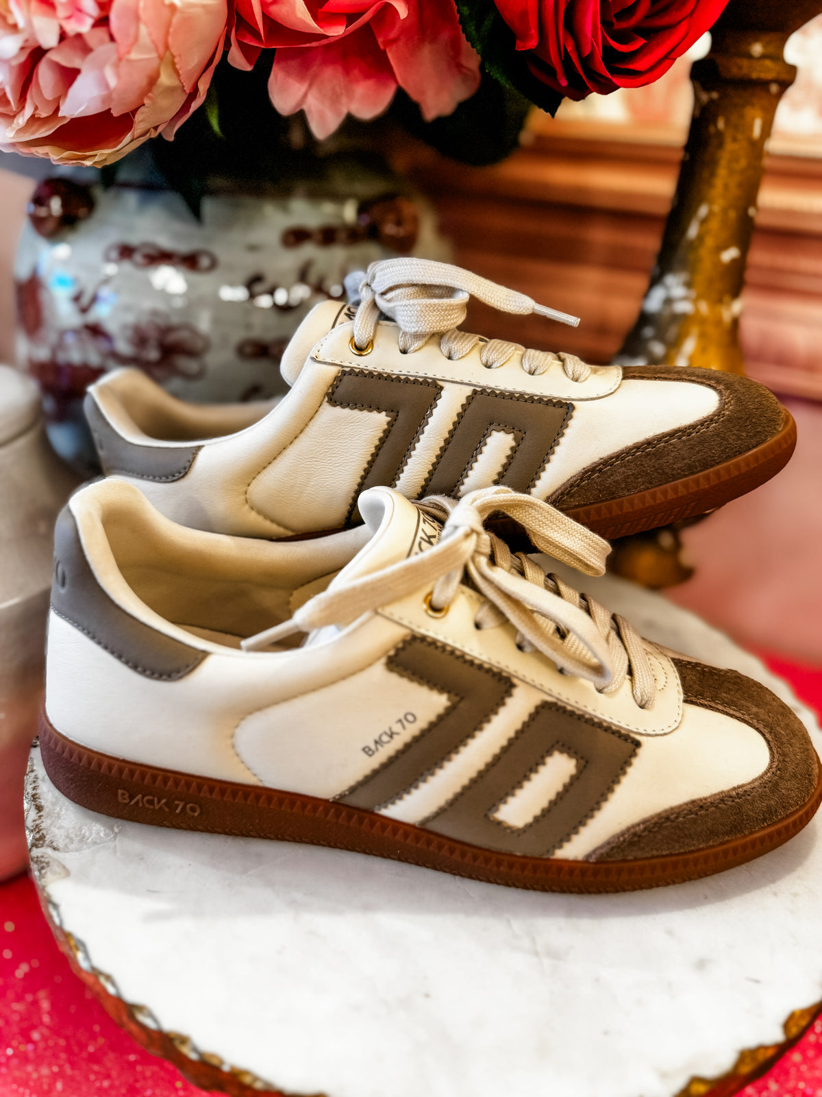 Cloud NM Milk Taupe back 70's