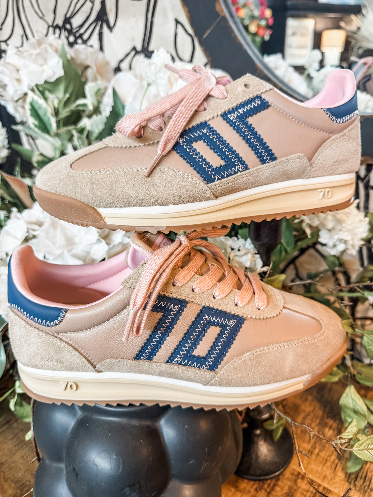 Camel Navy Pink Back 70s