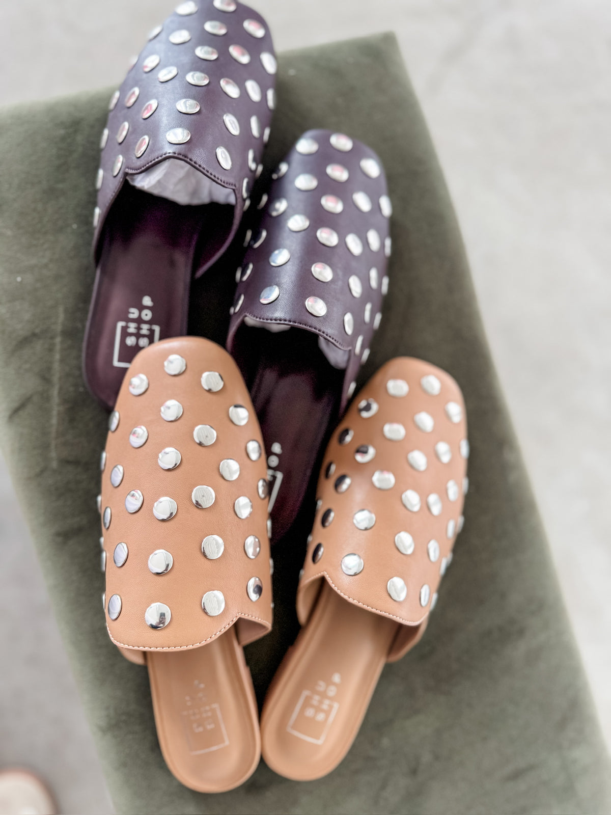 Aretha Flats