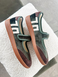 Aya Olive Milk Back 70