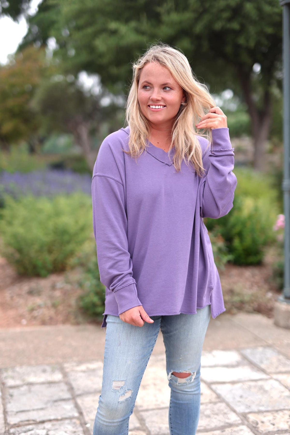 Oversized V-Neck Pullover - Long Sleeve - 5 Colors