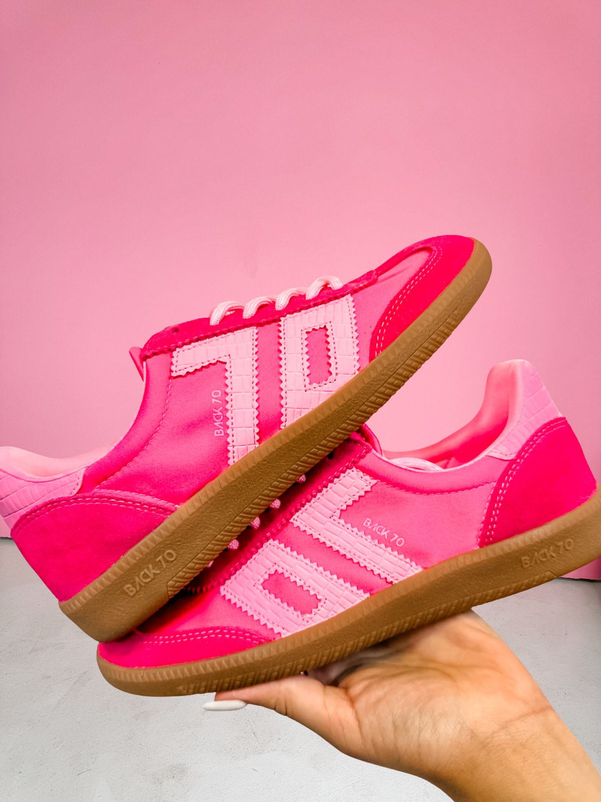 Ghost C26 Fuxia Back 70's Sneakers