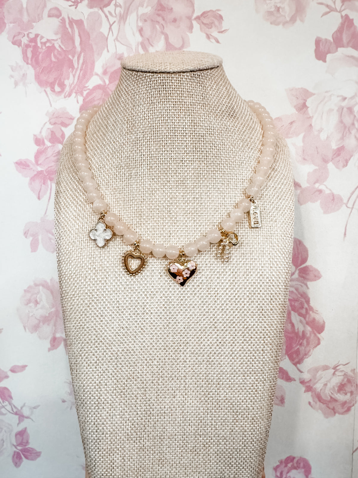 Heart bow clover necklace