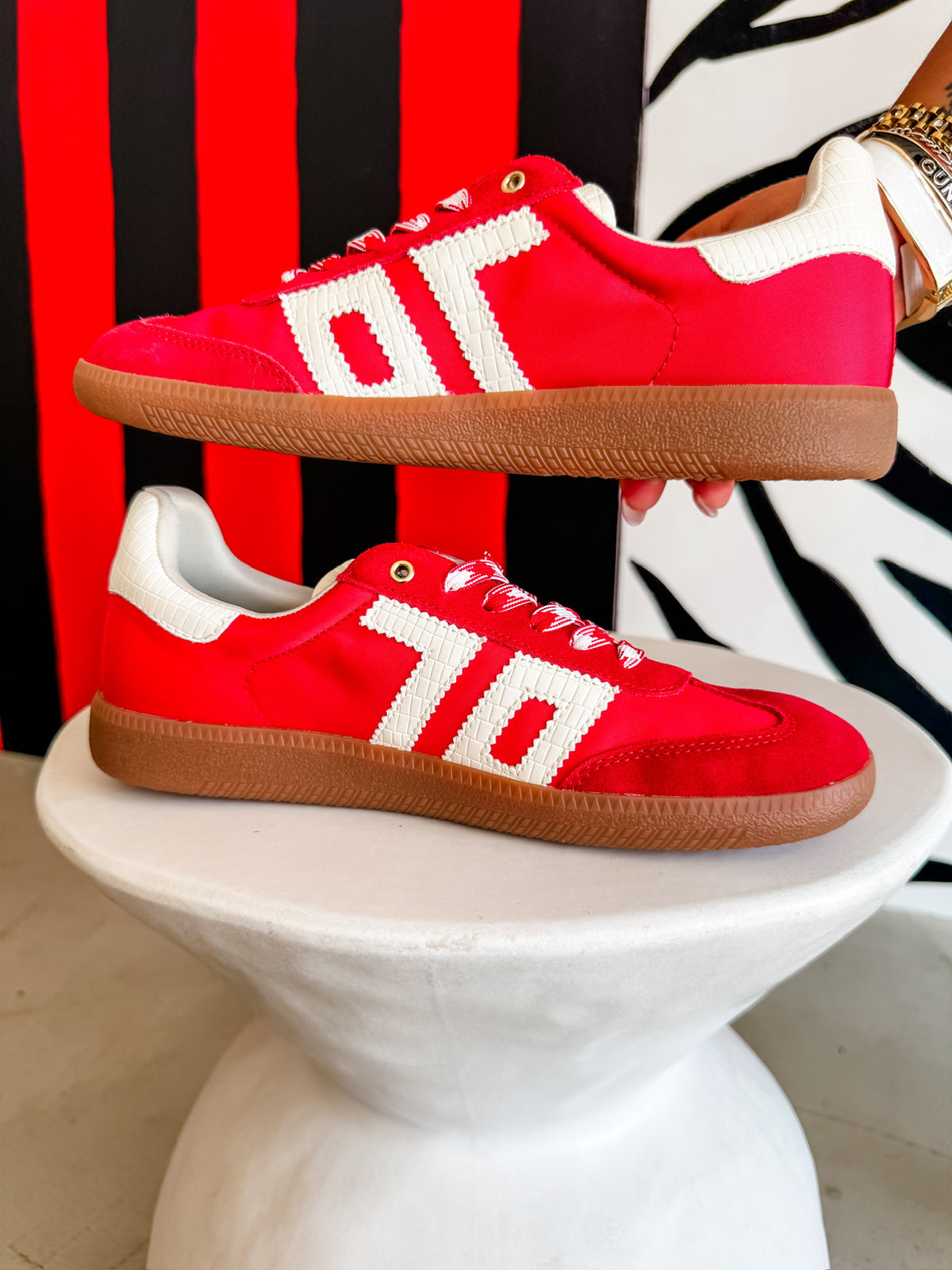 Ghost Red Back 70’s