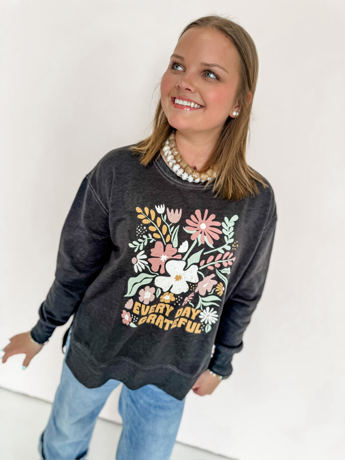 Every Day Grateful Pullover