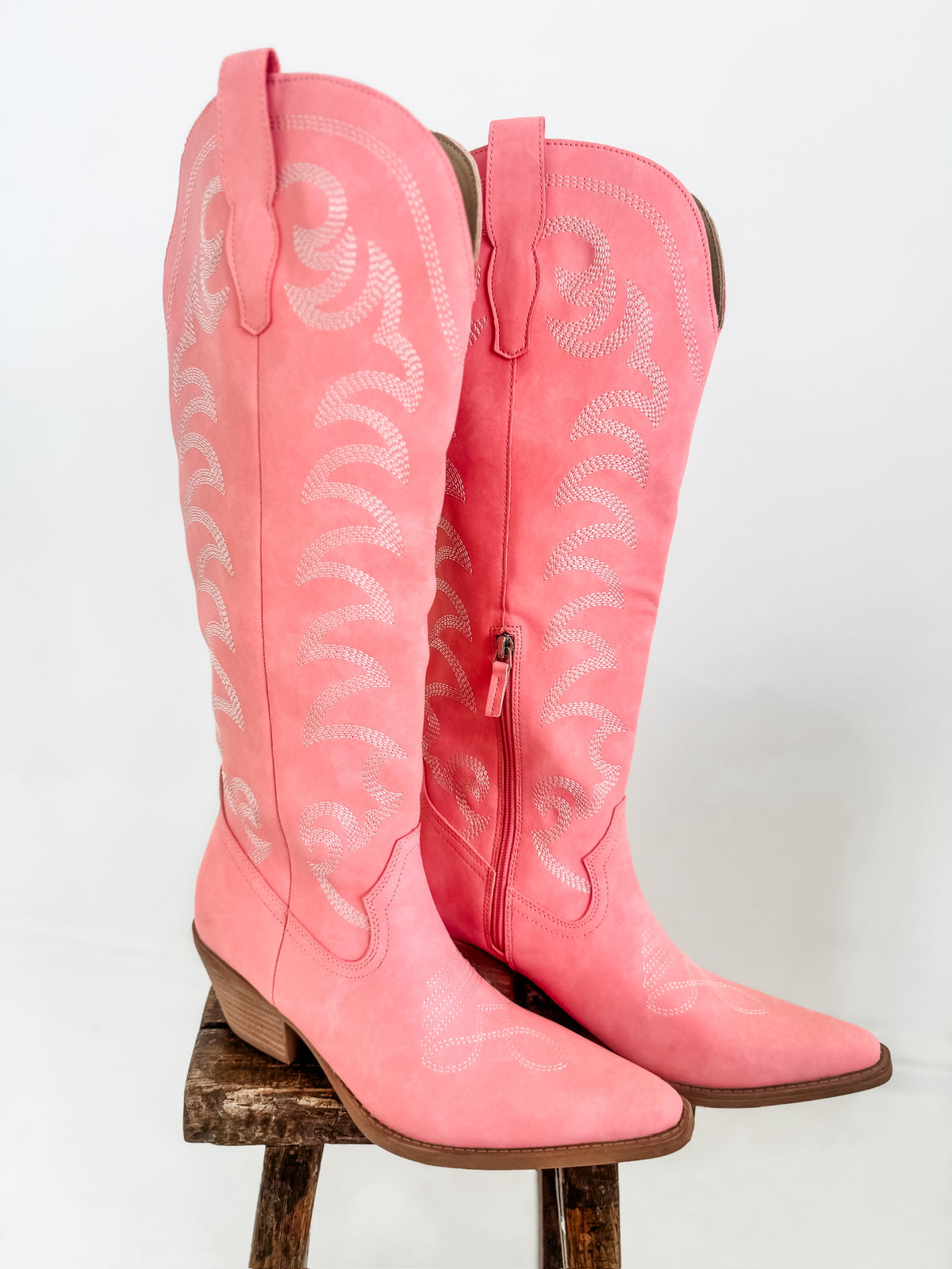 THE FAYE BOOT 2 COLORS