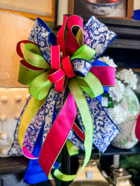 Blue chinoiserie bow