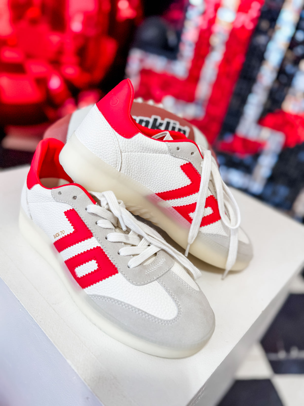 Boston 2502 White Red Back 70's Sneakers