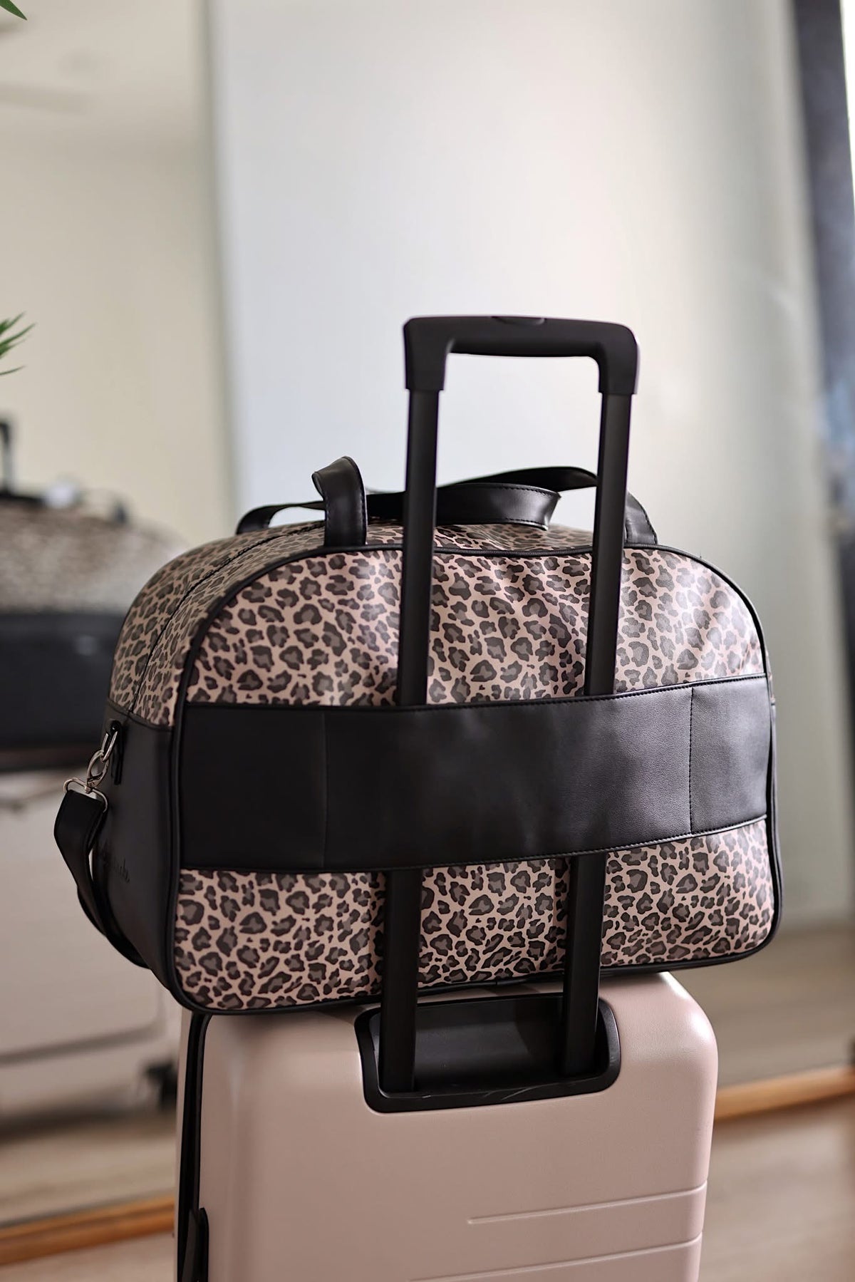 Duffle Bag - Traditional Cheetah