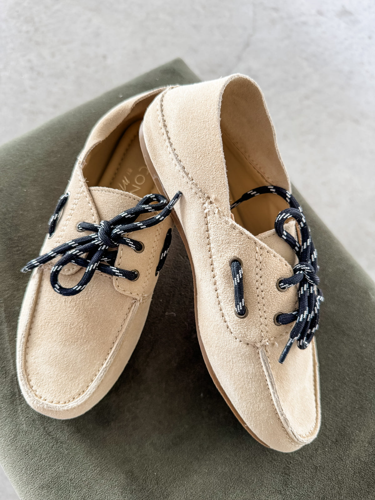 Petra Natural Shoes