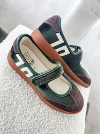 Aya Olive Milk Back 70