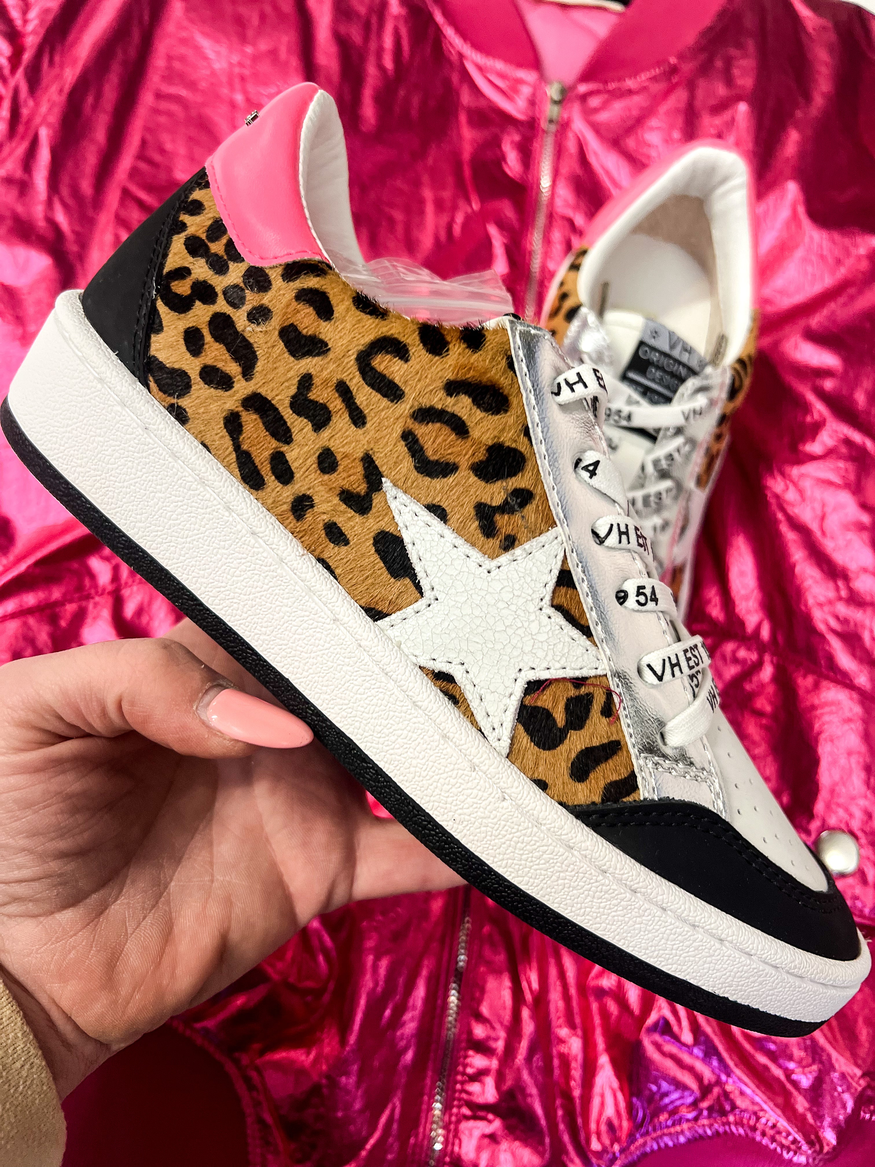 Vintage havana leopard store sneakers