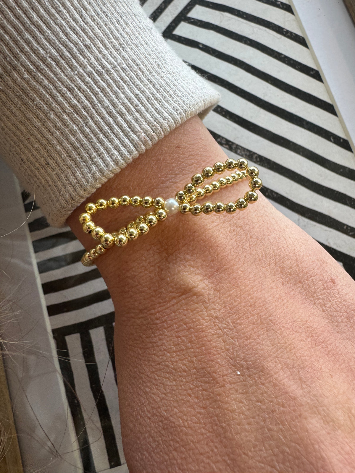 Pearl Bow Beaded Bracelet