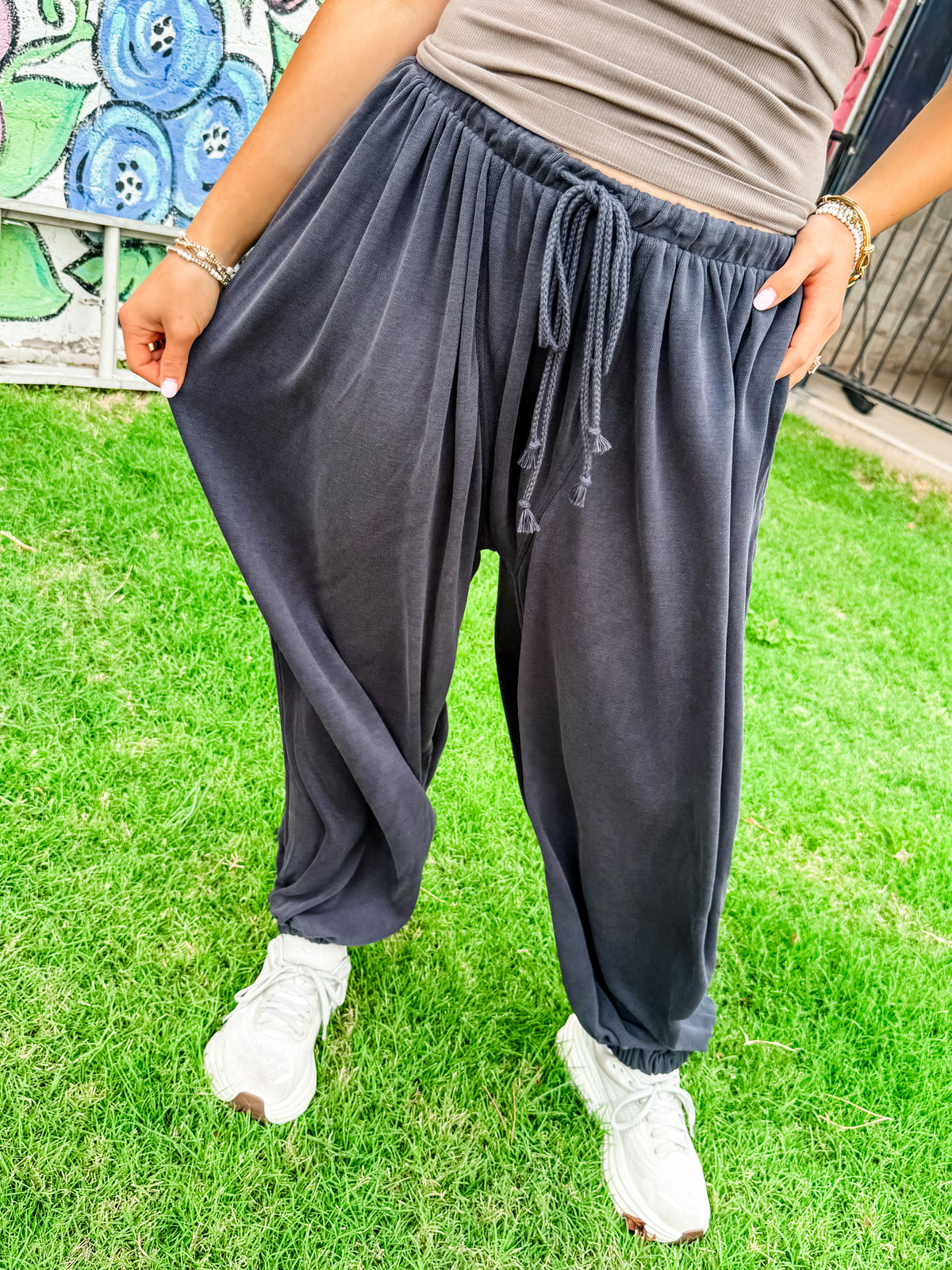 Momentum Balloon Pants black