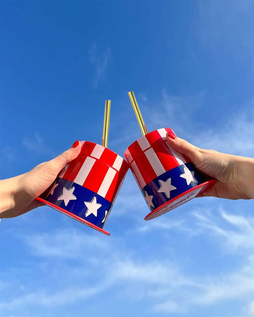 HATS OFF TO THE USA SIPPER SET WITH STRAWS